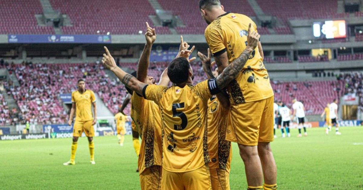 Amazonas vence Santa Cruz e segue líder da Série C do Campeonato Brasileiro