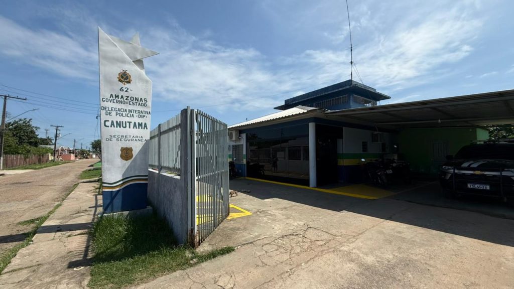 Mulher não entrega celular a “macho” e tem nariz “quebr@do” a socos no AM