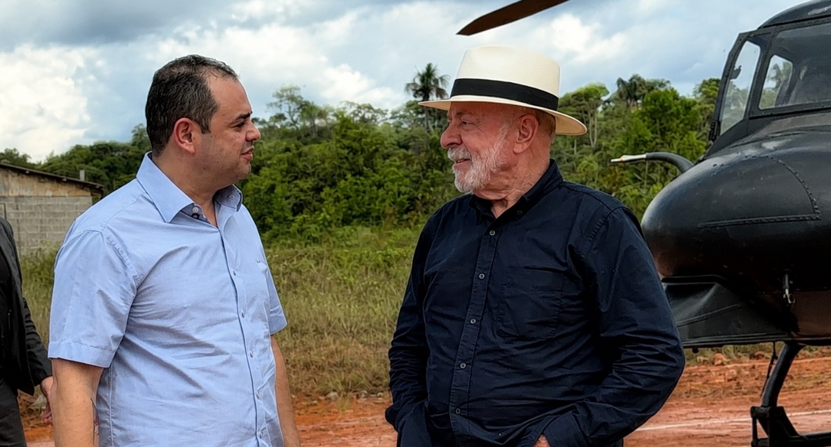 Vídeo: Ao lado do presidente Lula, governador Roberto Cidade defende pavimentação da BR-319
