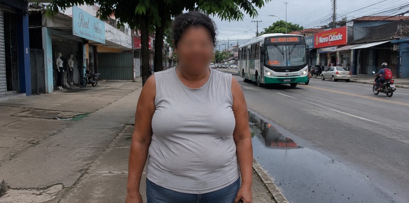 Mulher perde DIU na rua, após sentir suposto tremor de terra no Nova Cidade, em Manaus